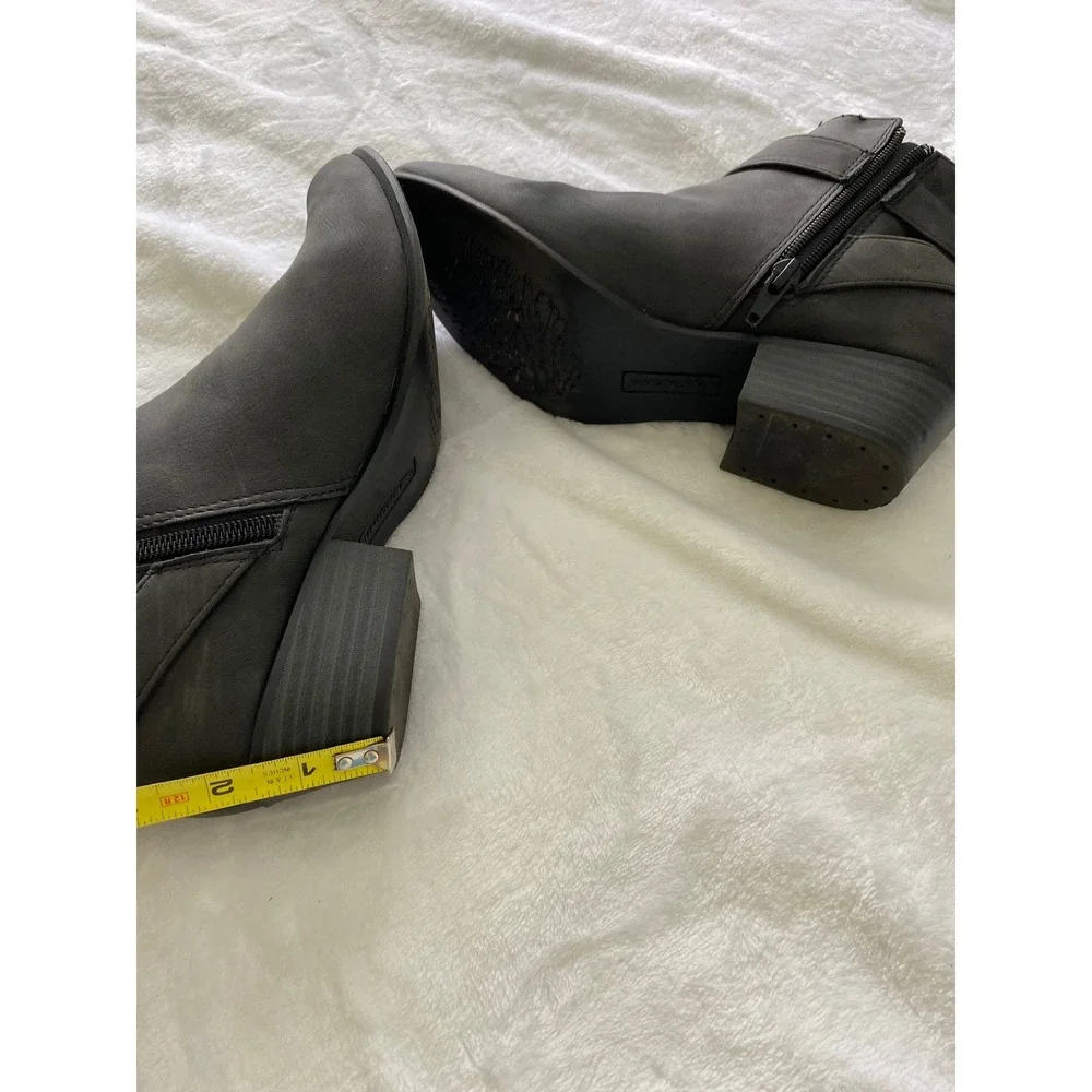 Unionbay Tilly Grey Ankle Boots Studded Harness Strap Block Heel Booties 6.5M